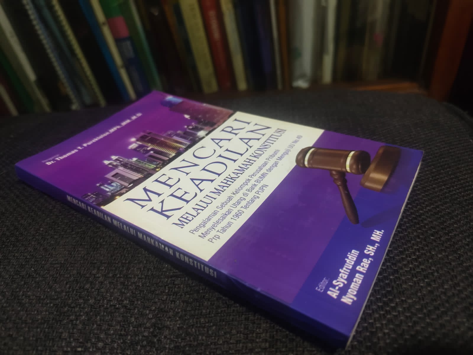 Buku